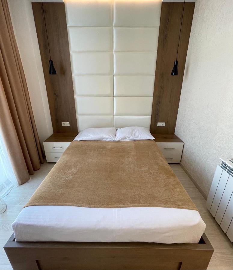 Apartments At Like House Μπατούμι Εξωτερικό φωτογραφία