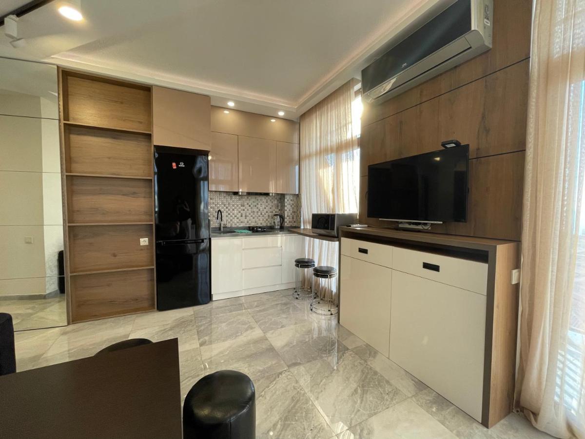 Apartments At Like House Μπατούμι Εξωτερικό φωτογραφία