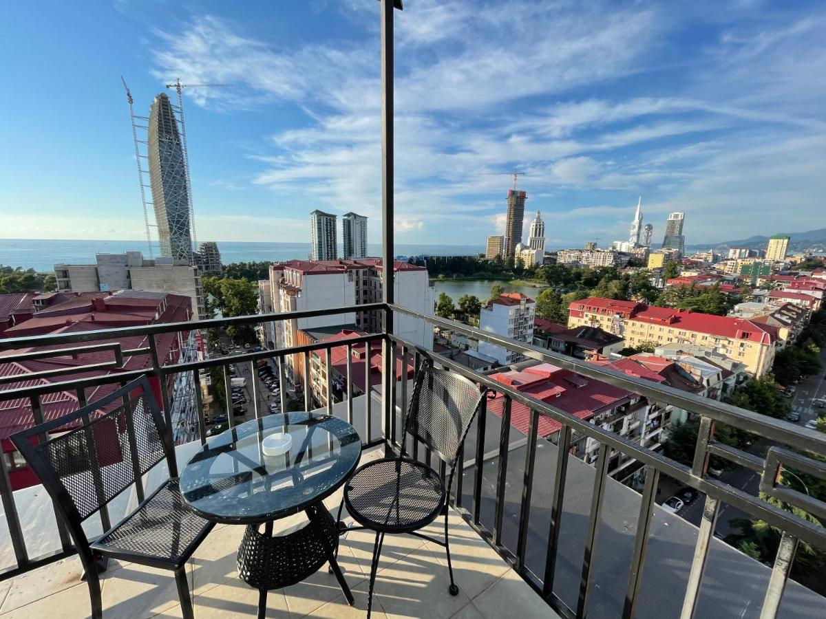 Apartments At Like House Μπατούμι Εξωτερικό φωτογραφία